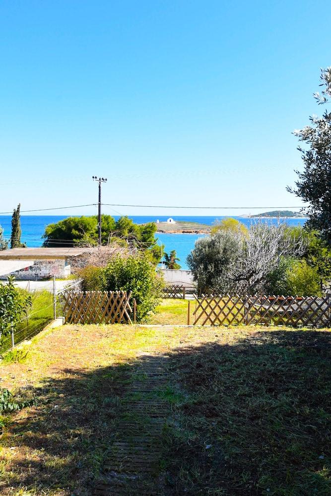 أريوس جالاكسي أبارتمنتس ويذ بيتش فيو