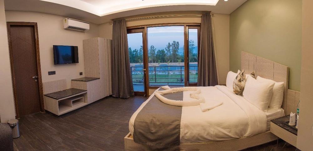 The Forest Vines Resort Room