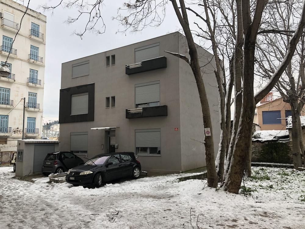 Roomotel Apartments