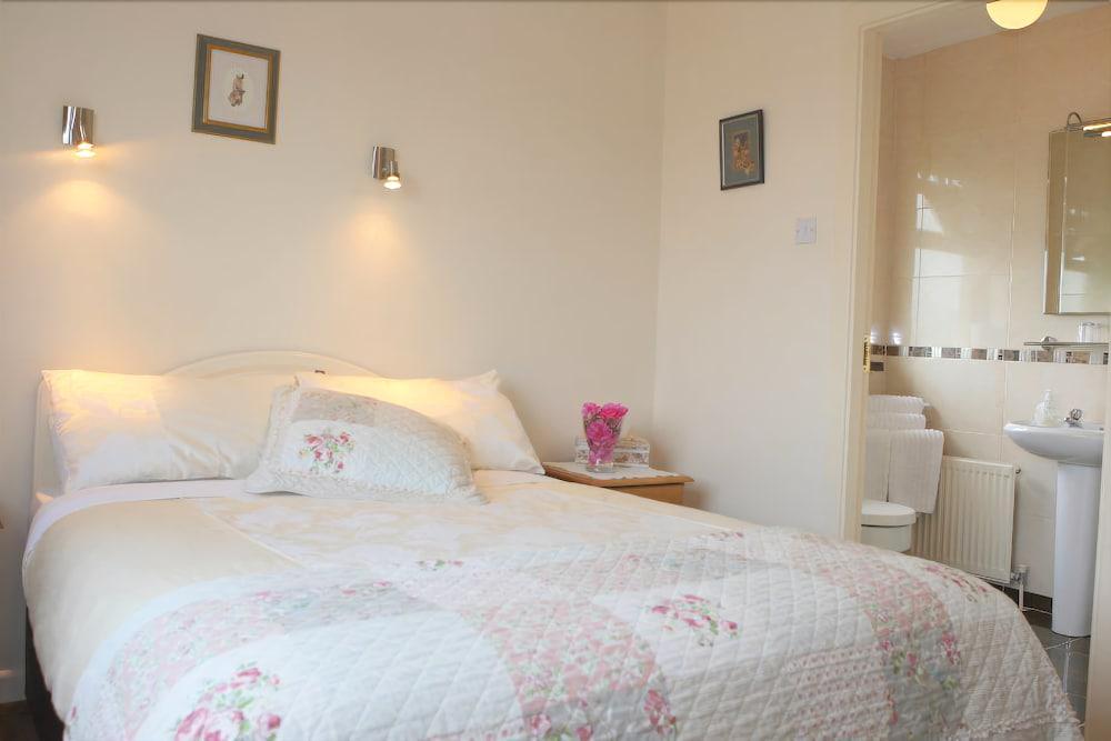 Cloverlawn B&B Guestroom
