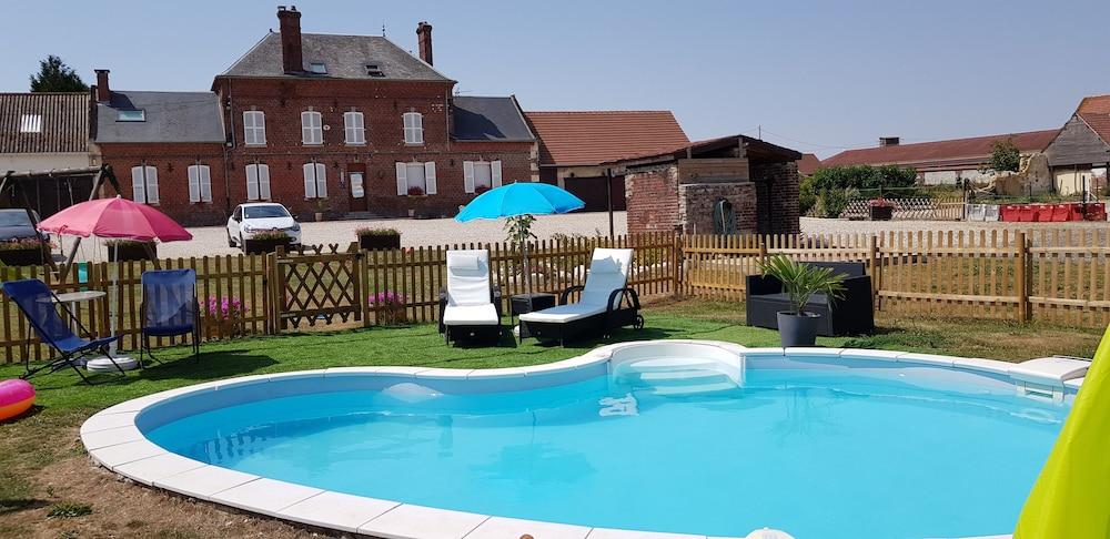 Les Clefs de L Argilière Outdoor Pool