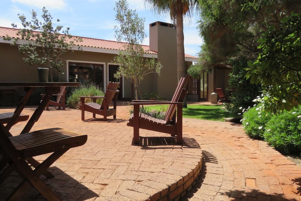 Sandfields Guesthouse Property Grounds