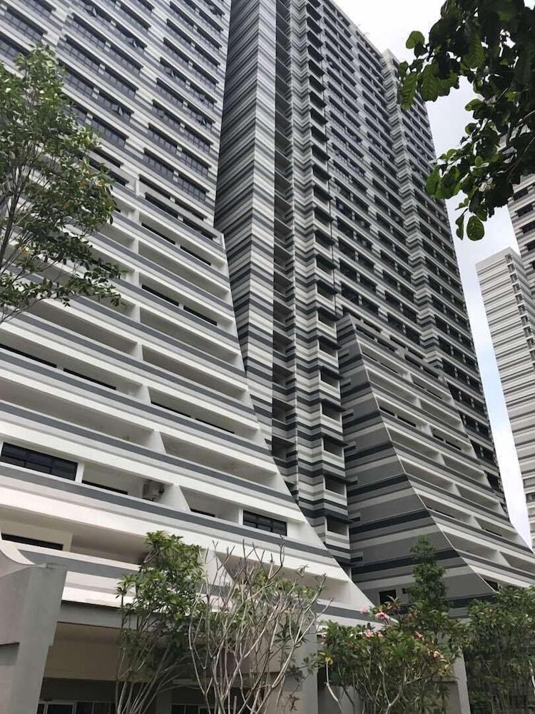 ليجو سويتس ميديني