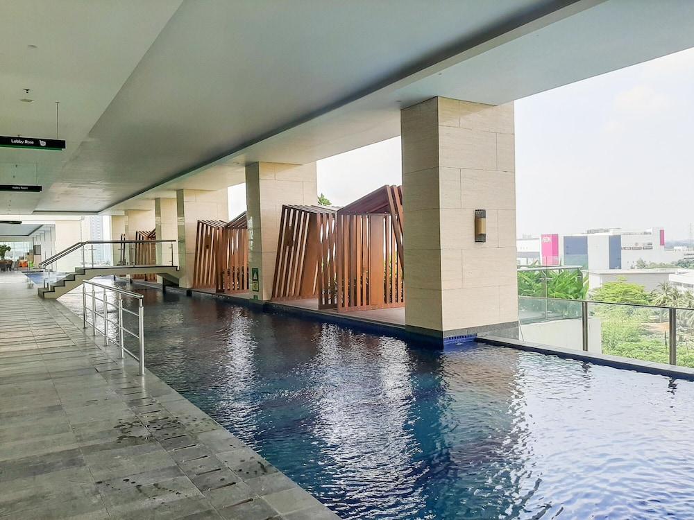 Studio Modern Japanese Style near Aeon BSD at B Residence Apartment Outdoor Pool