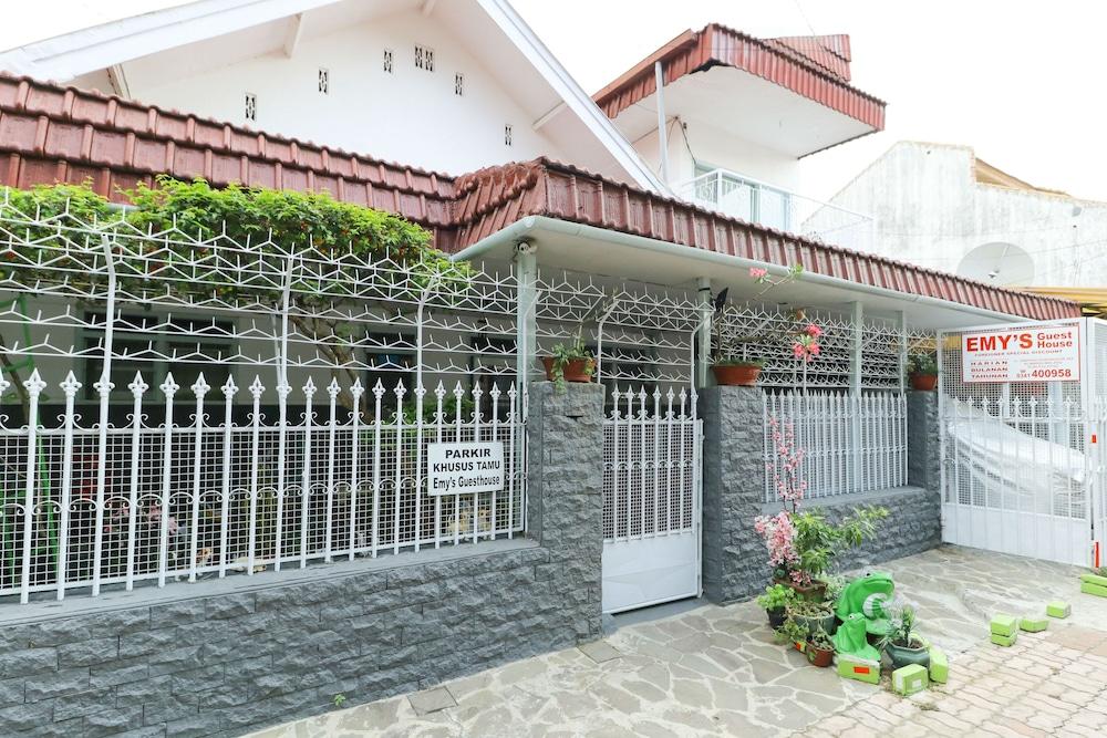 Emy's Guesthouse