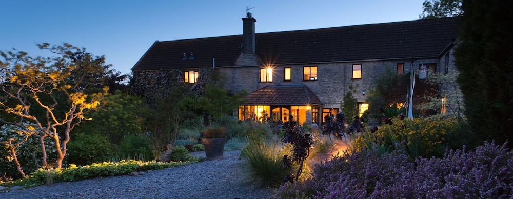 ستوبري هاوس آند جاردن المنطقة الخارجية