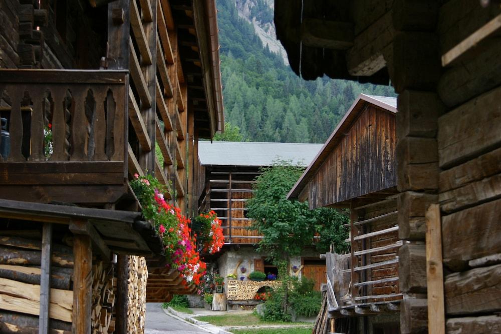 Albergo Diffuso Sauris di Sotto Exterior