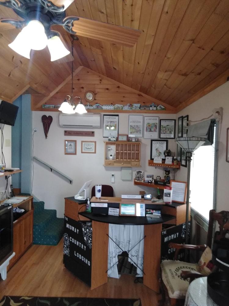 Midway Lodging Lobby