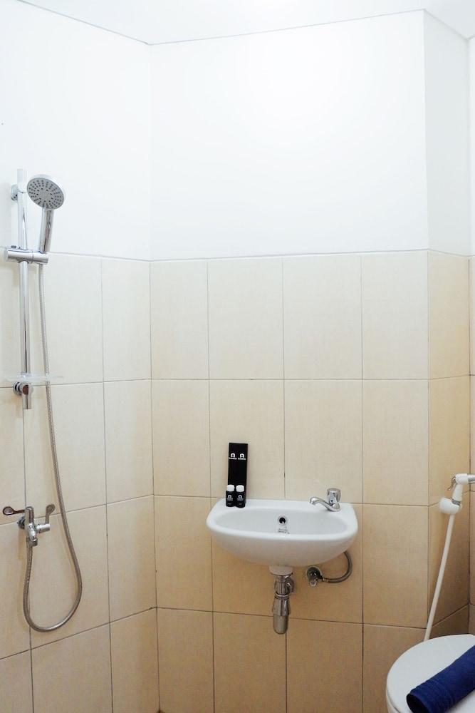 Spacious Studio Apartment at Pavilion Permata Interior