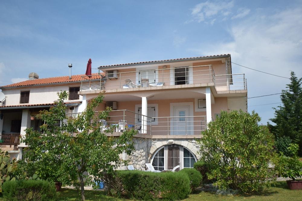 Apartments Markovic