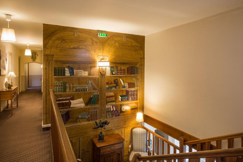 Logis Le Petit Casset Interior