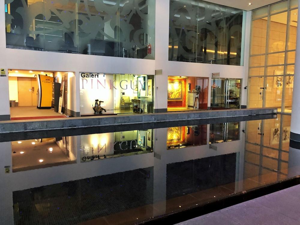 Marc Service Residence KLCC Exterior