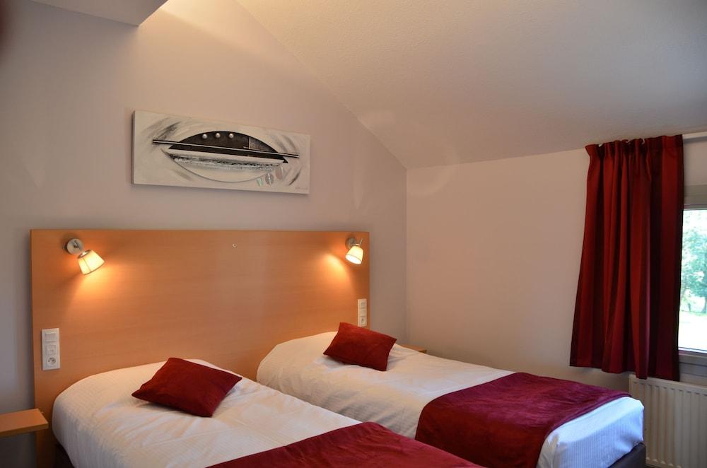 Carré Py' Hôtel Room