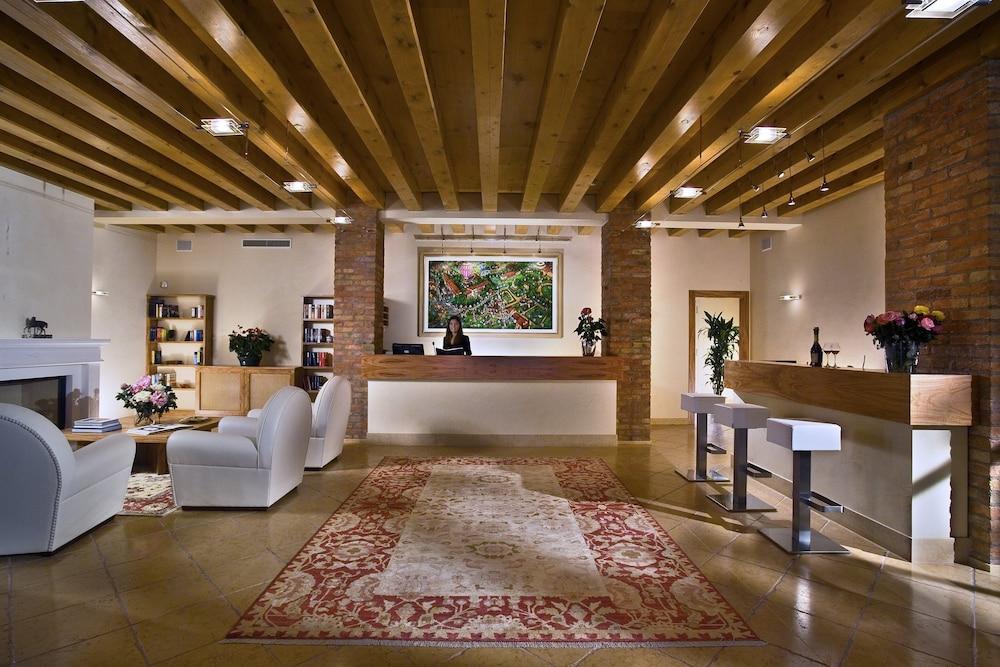 Ca' Mura' Hotel