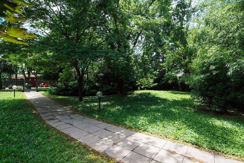 Daniel Property Grounds