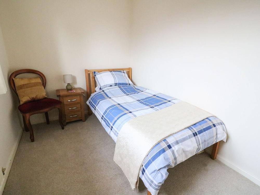9 Golwg Y Cwm Guestroom