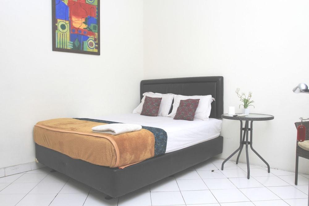 Bantal Guling Trans Featured Image