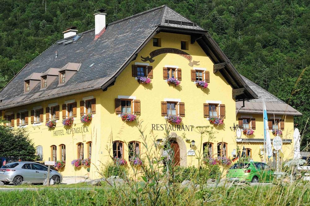 DEVA Hotel Alpenglück Exterior