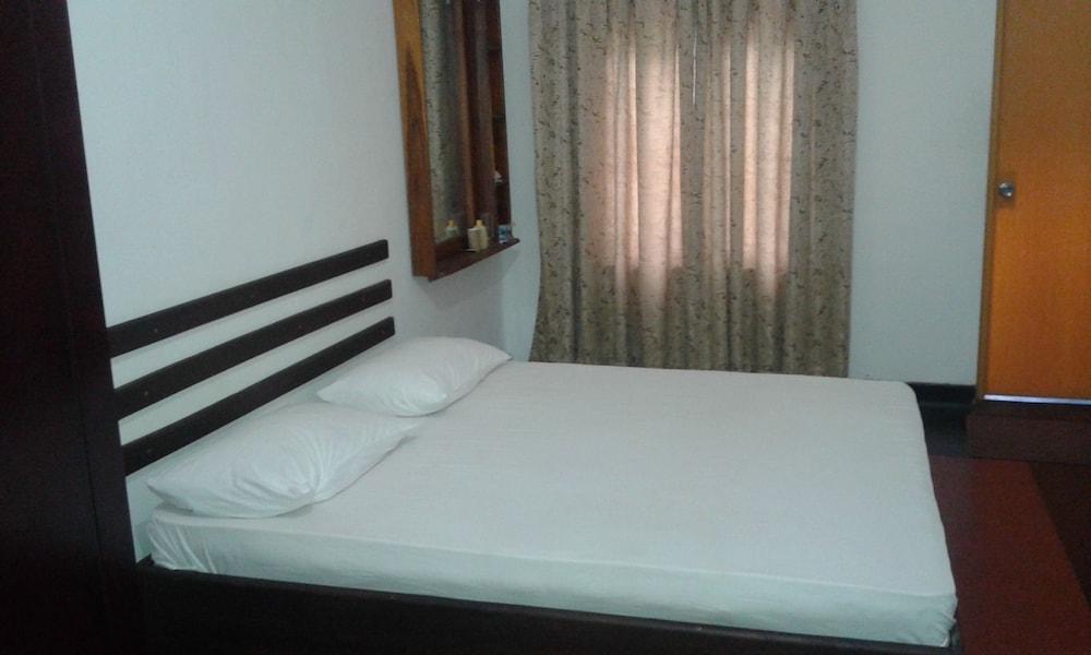 Mango Tree Rest Room
