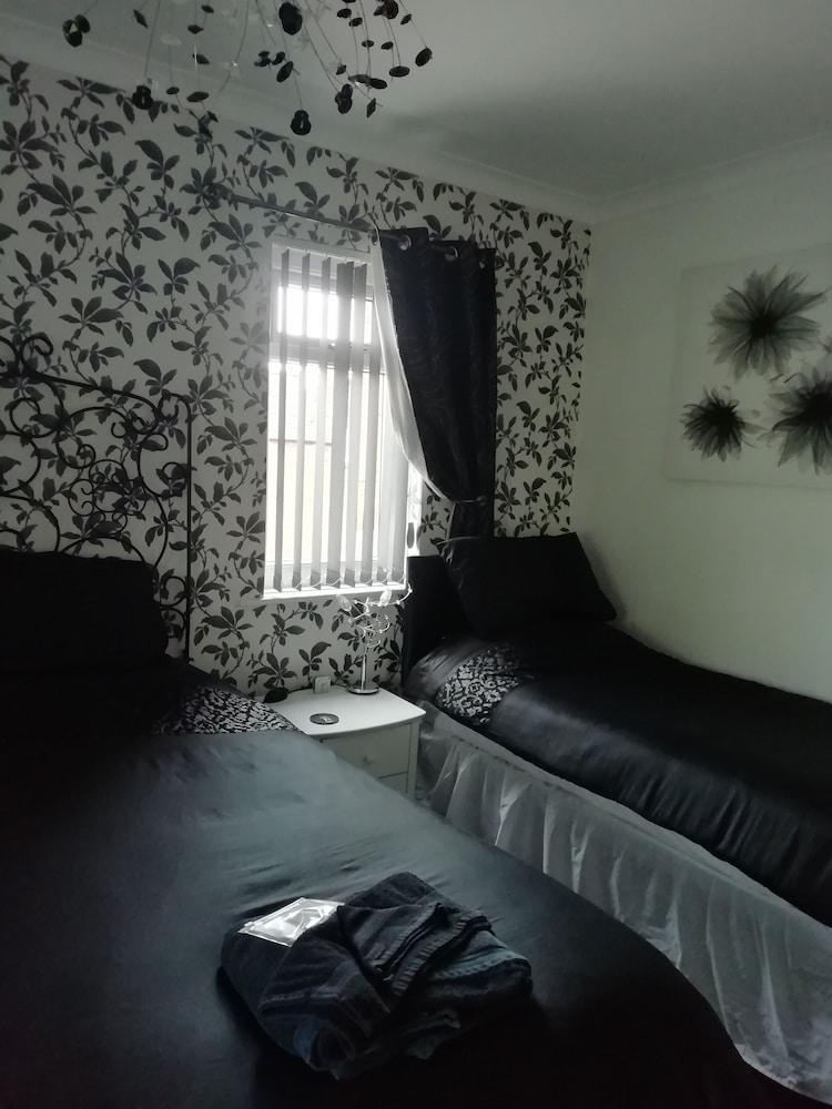 The Sycamore Tree Room