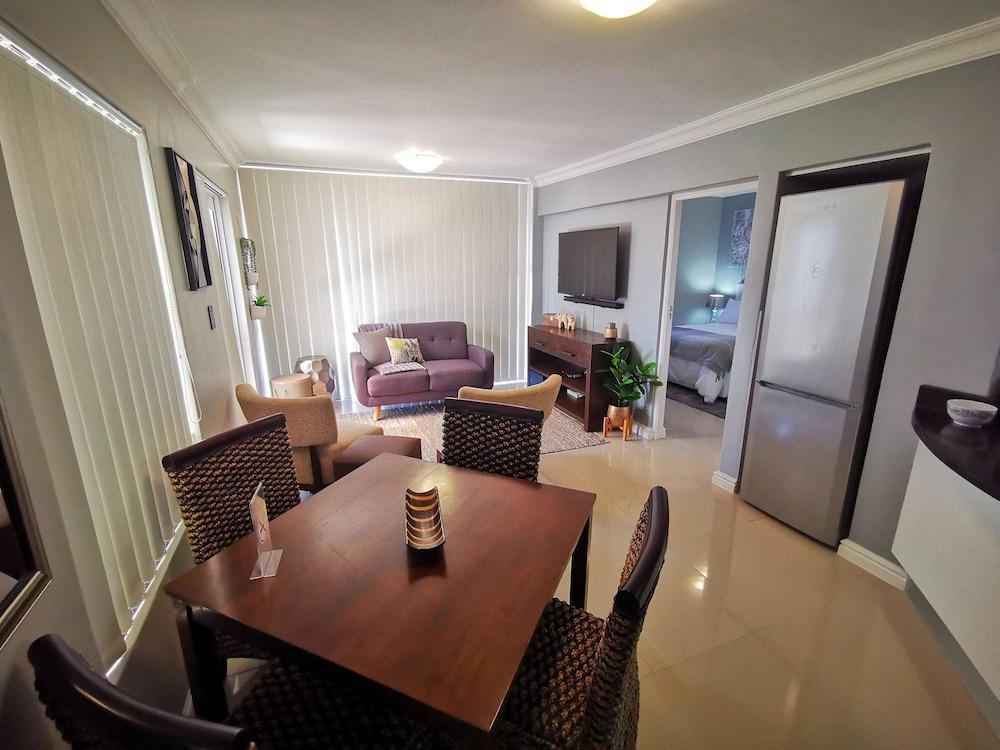 The Sands B32 Living Area