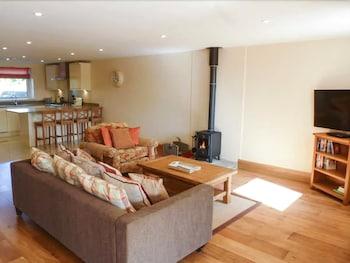 Sherburne Cottage Living Area