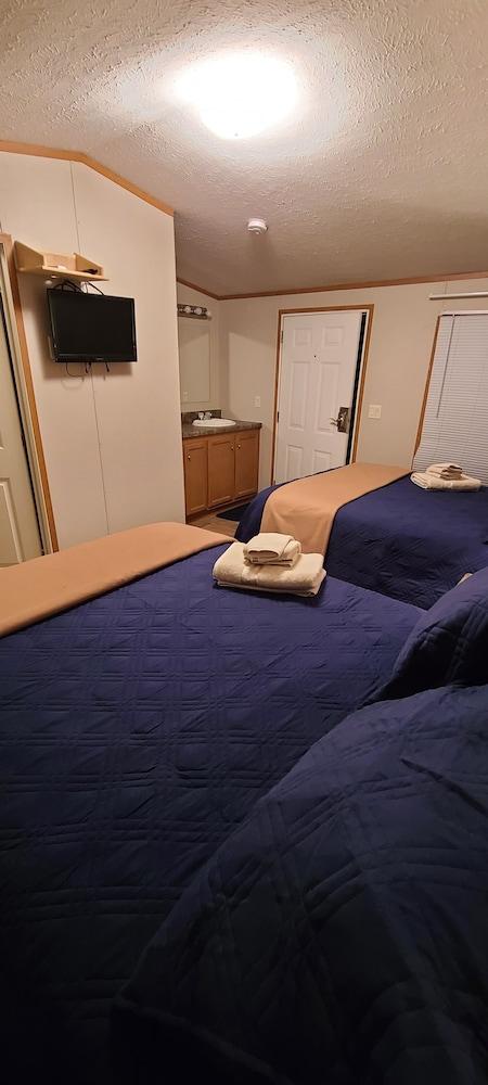 Custom Touch Village-Sulphur Room