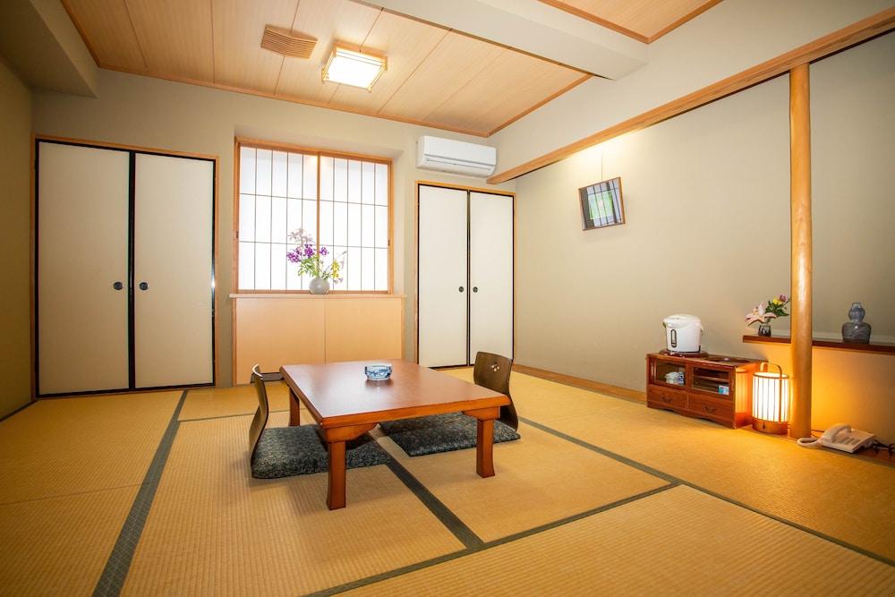 Chourakuji Syukubou Yugyoan Room