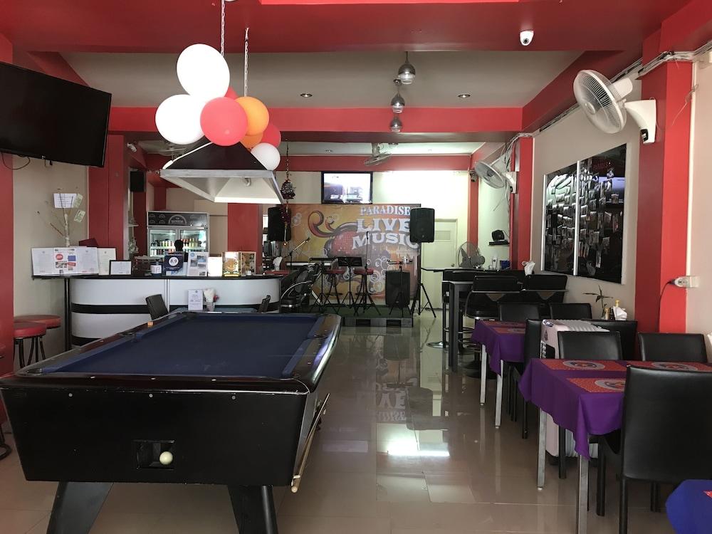 Bua Khao Paradise Billiards