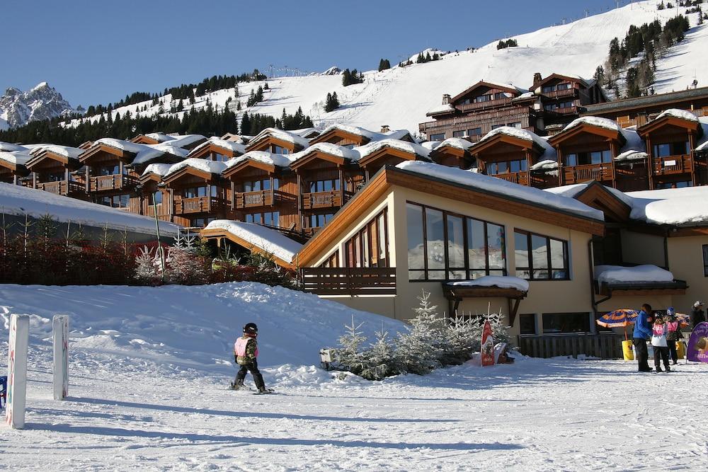 رزيدونس بيير آن فاكونس بريميم لي شالي... المنطقة الخارجية