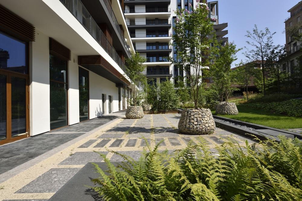 Milano Verticale | UNA Esperienze Exterior