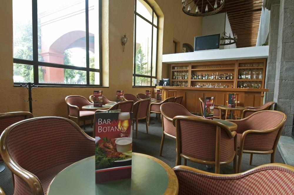 Fiesta Inn Toluca Tollocan Lobby