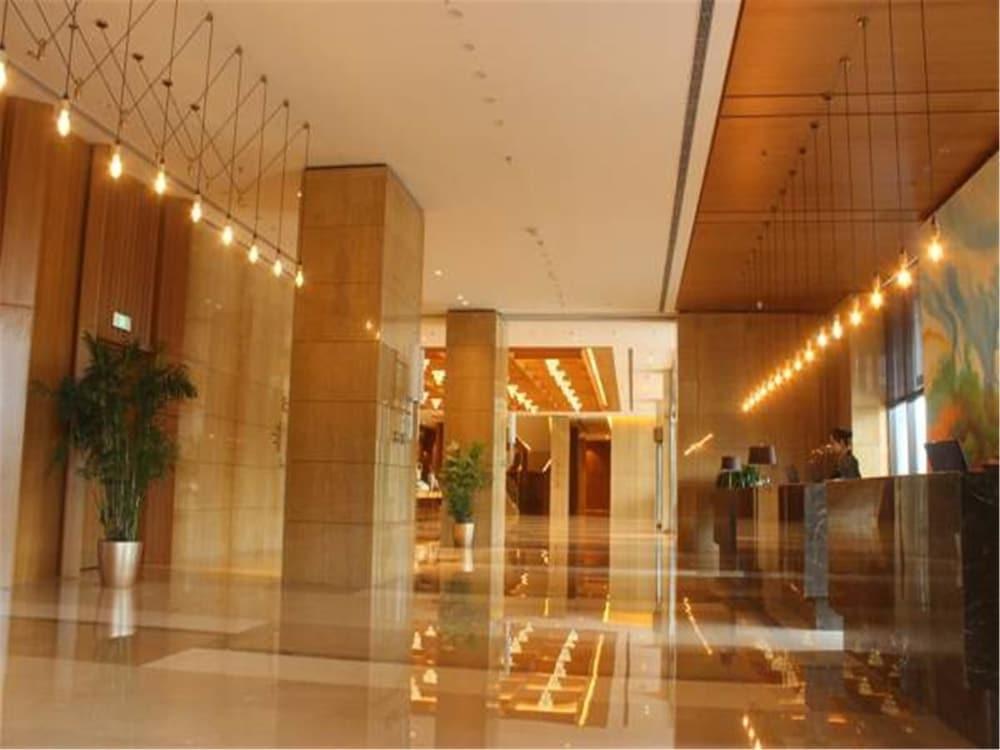 Weihai Guishe Fourseasons Hotel Reception
