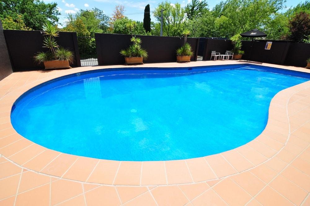 Pavilion on Northbourne Outdoor Pool
