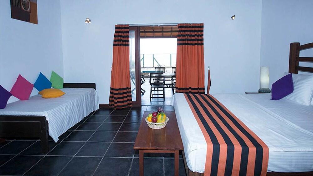 Reef bangalow Living Room