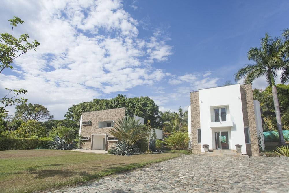 Luxe Villa San Jerónimo by Nomad Guru Exterior