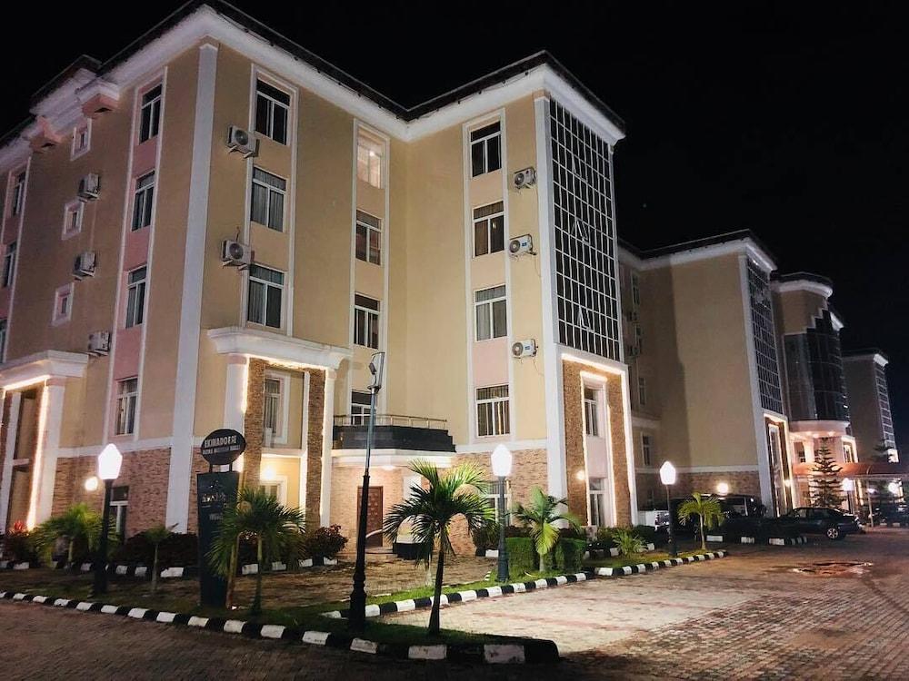 Randekhi Royal Hotel - Gold Wing