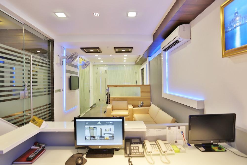 هوتل دي بريسيدنتي منطقة الاستقبال