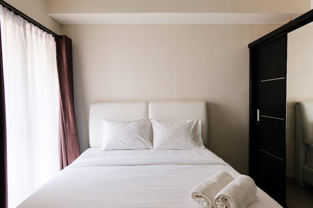Homey and Simply Studio at Paramount Skyline Apartment