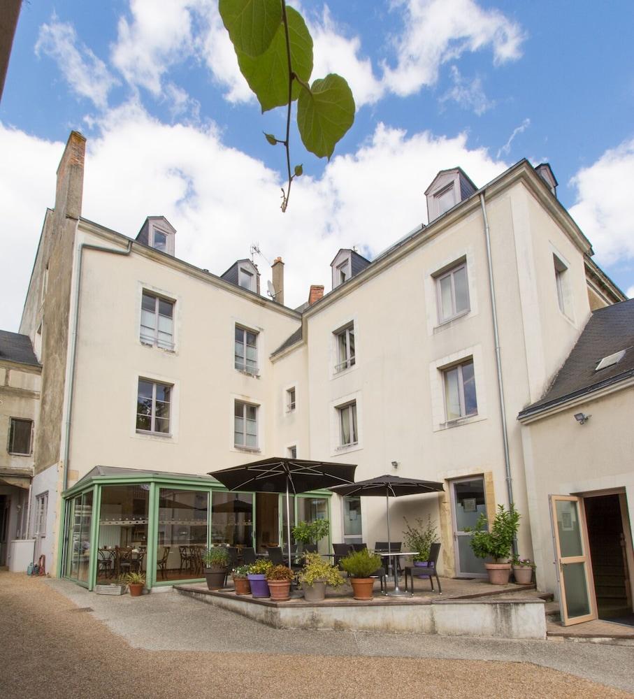 Logis Hôtel le Vert Galant Exterior