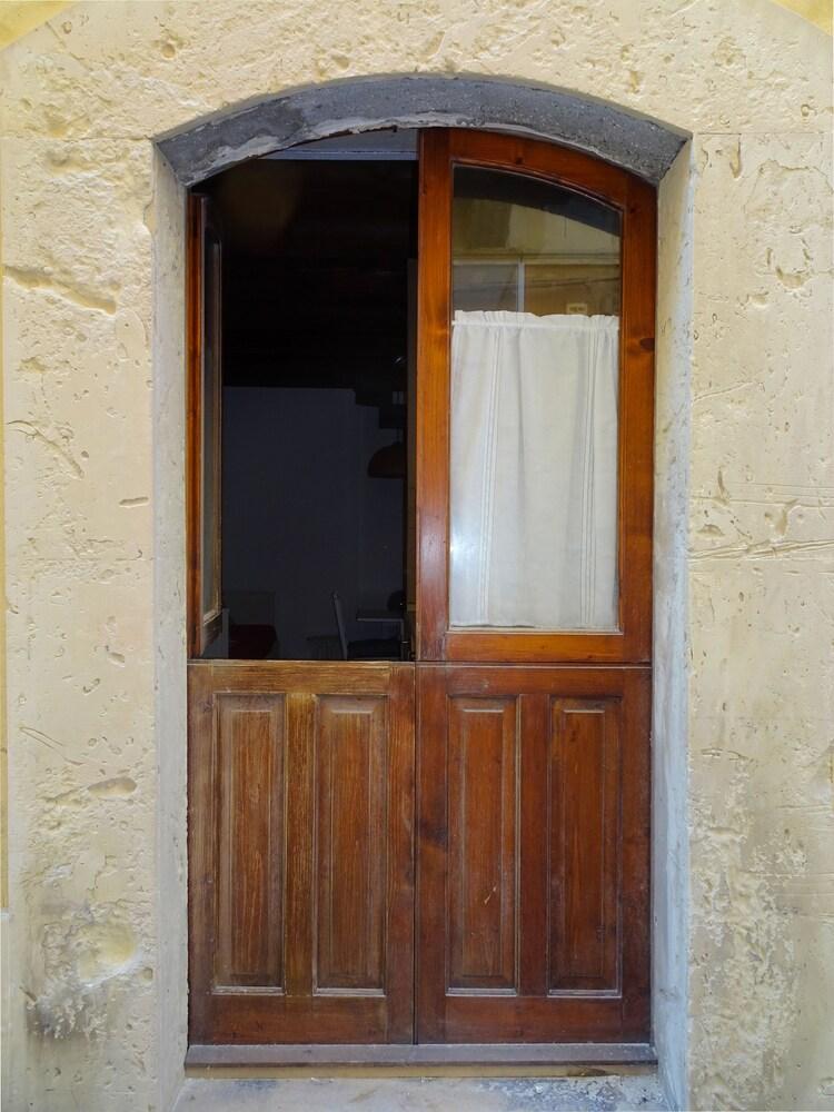 Terrazza Mirabella in Ortigia Exterior