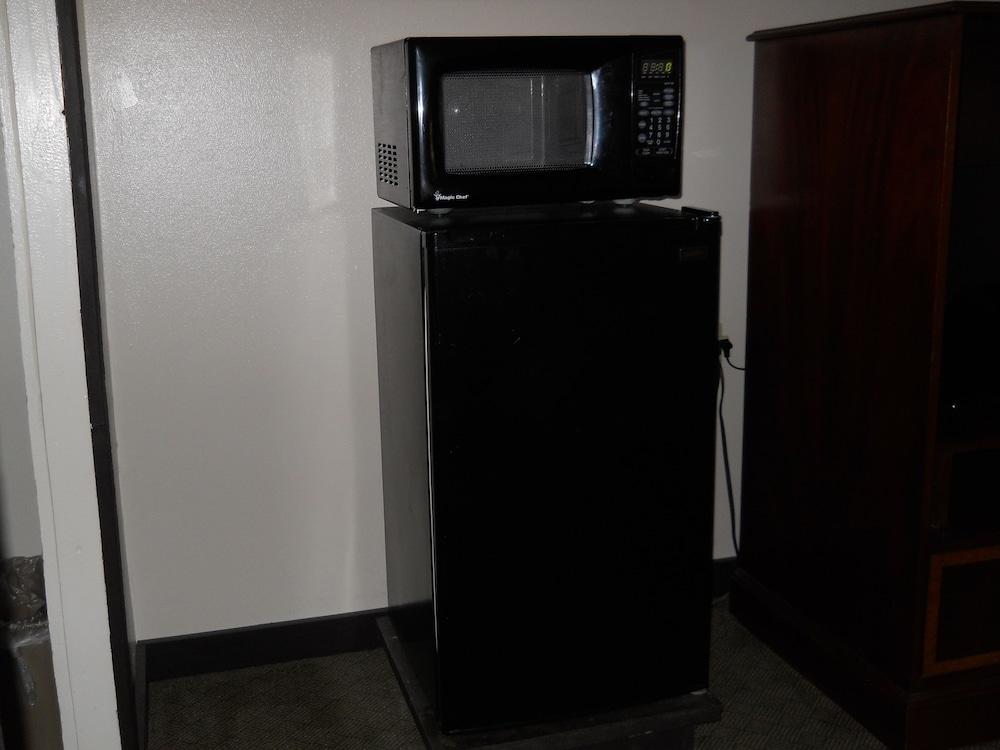 Value Inn Kenosha I-94 - Exit 344 Room