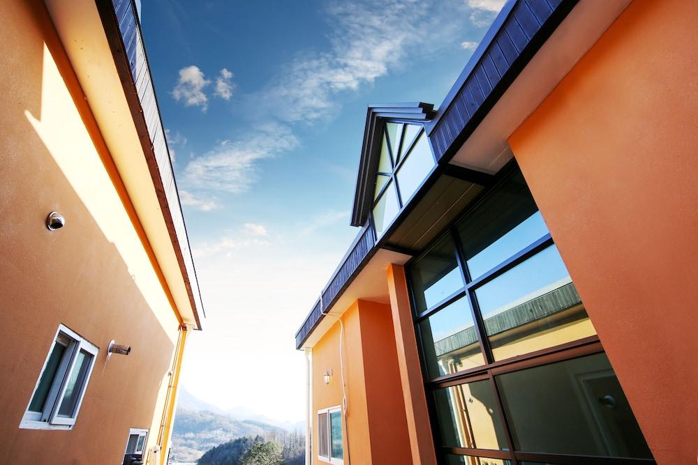 Mori House Exterior