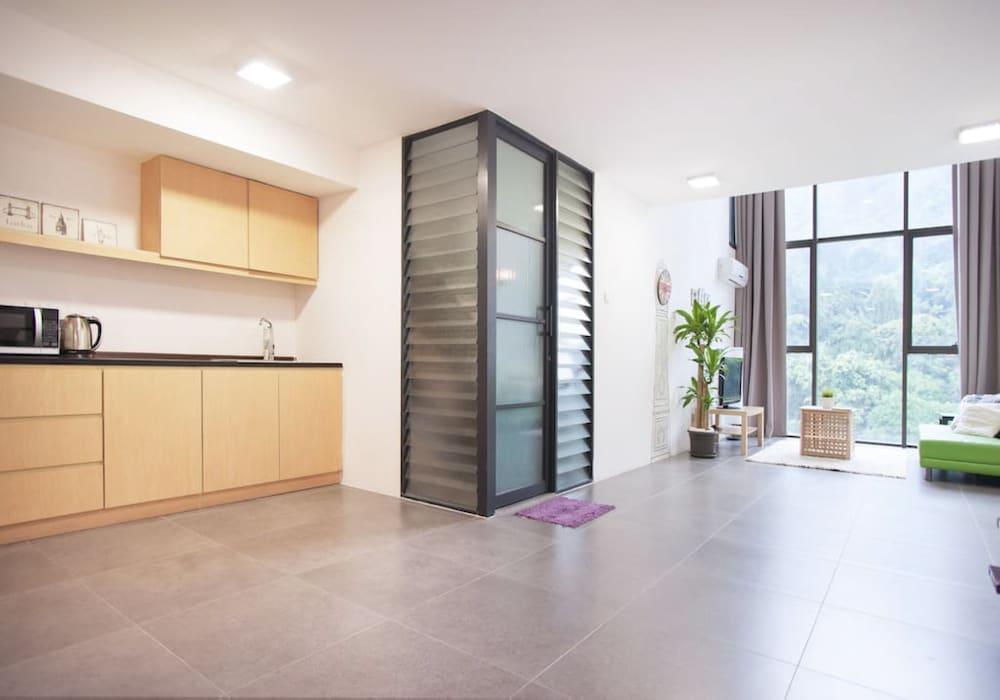 Empire Soho by SYNC