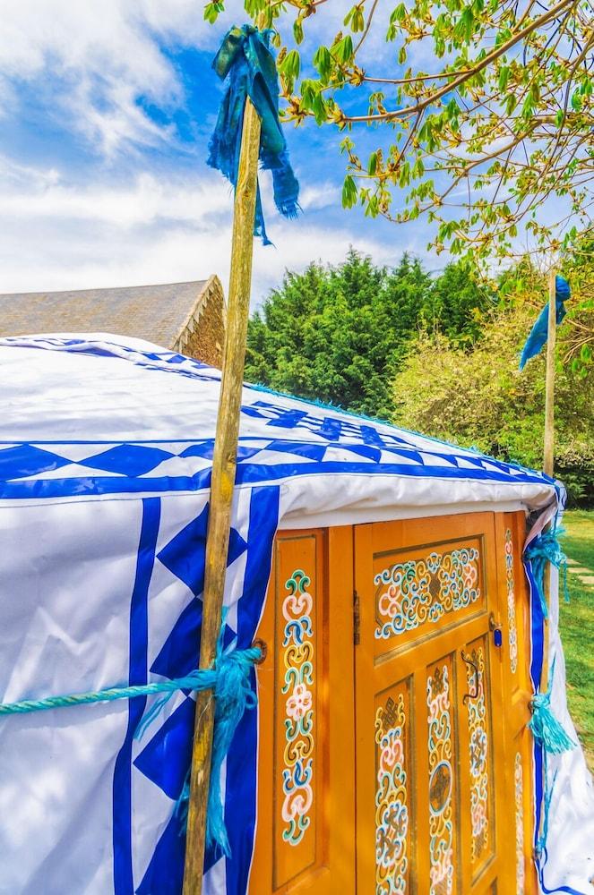 ليه شاليه ألا فيرم ديز إيبي تفاصيل الفندق من الخارج