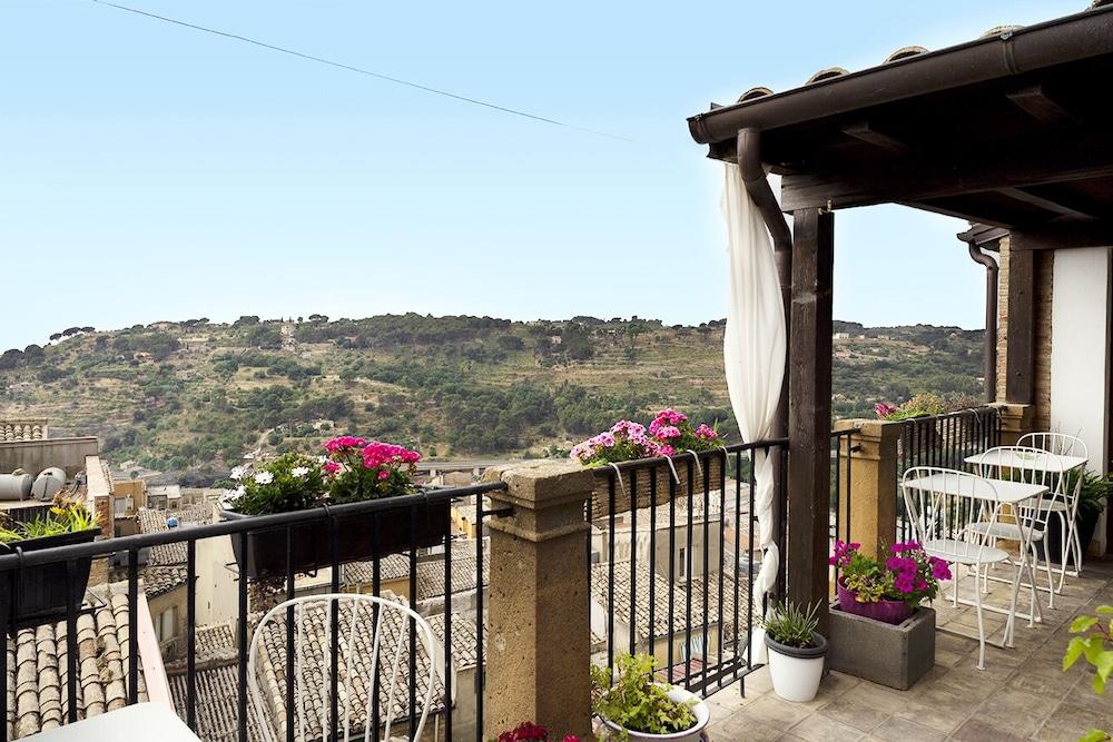 Suite d'autore Aerial View