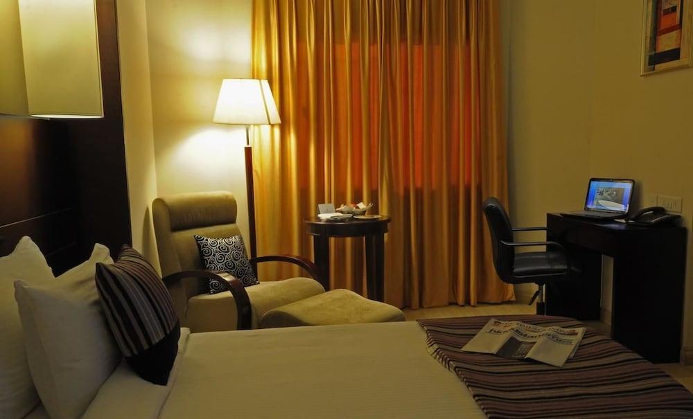 Golden Tulip Udaipur