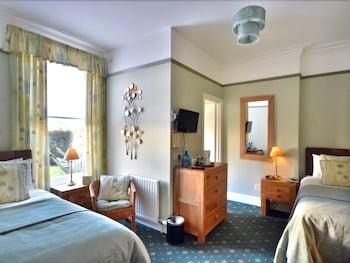 Glendower House - B&B Guestroom