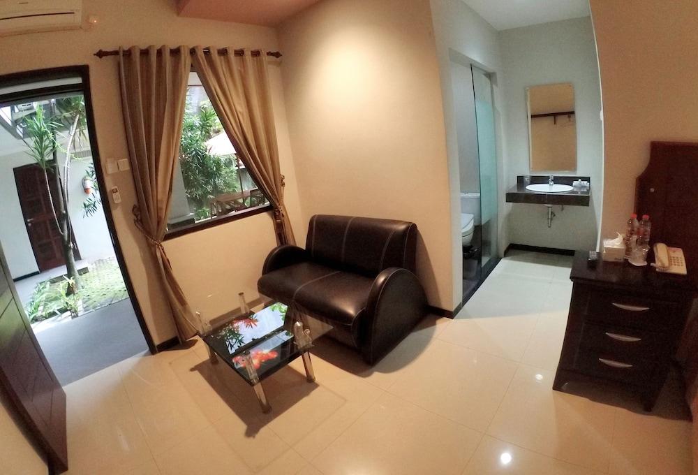 D'Fresh Guesthouse Living Area
