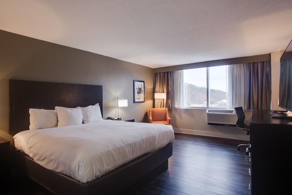 ذا هوتل هوت سبرينجز